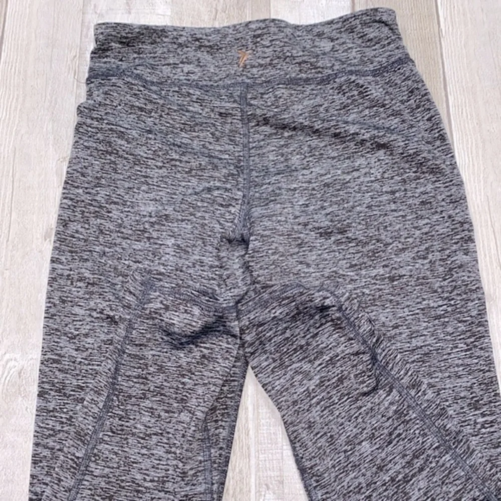 Old Navy Active girls Go dry grey athletic pants size 10-12